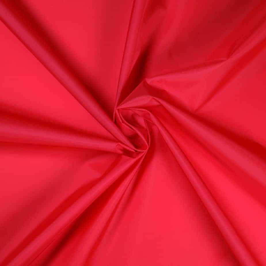 (Red)