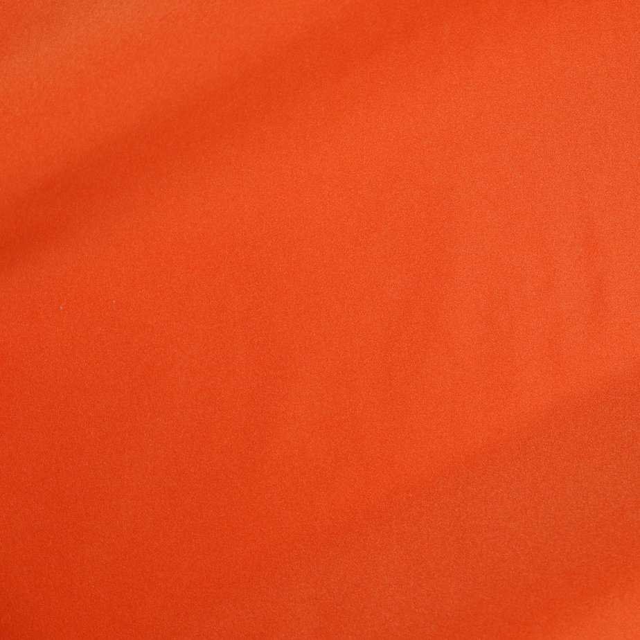 (Orange)