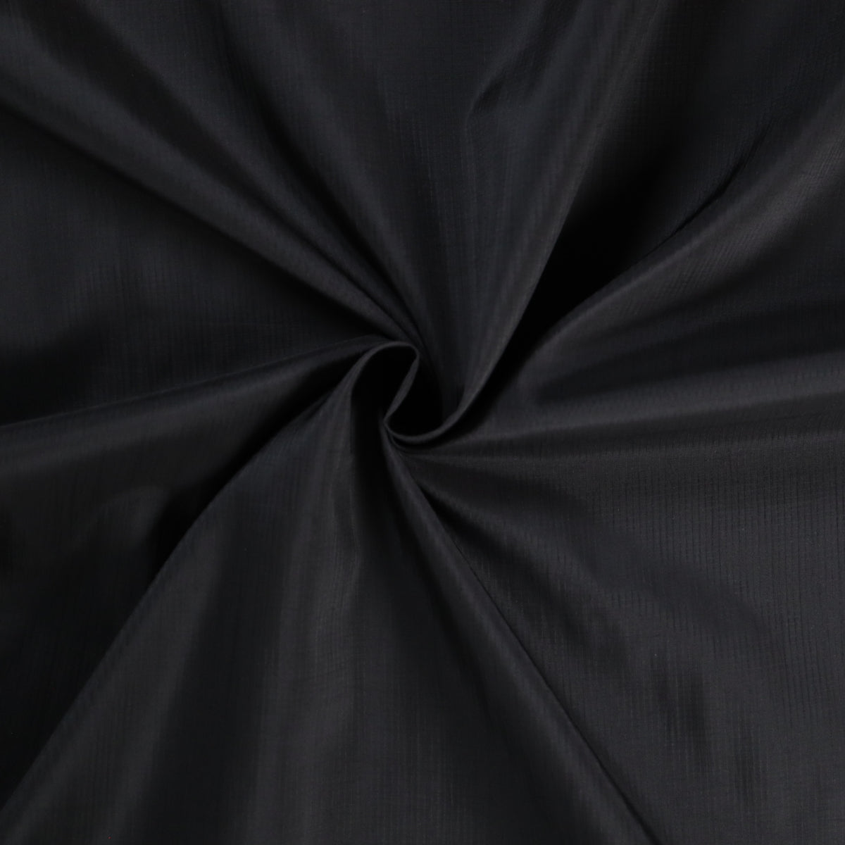 (Black)