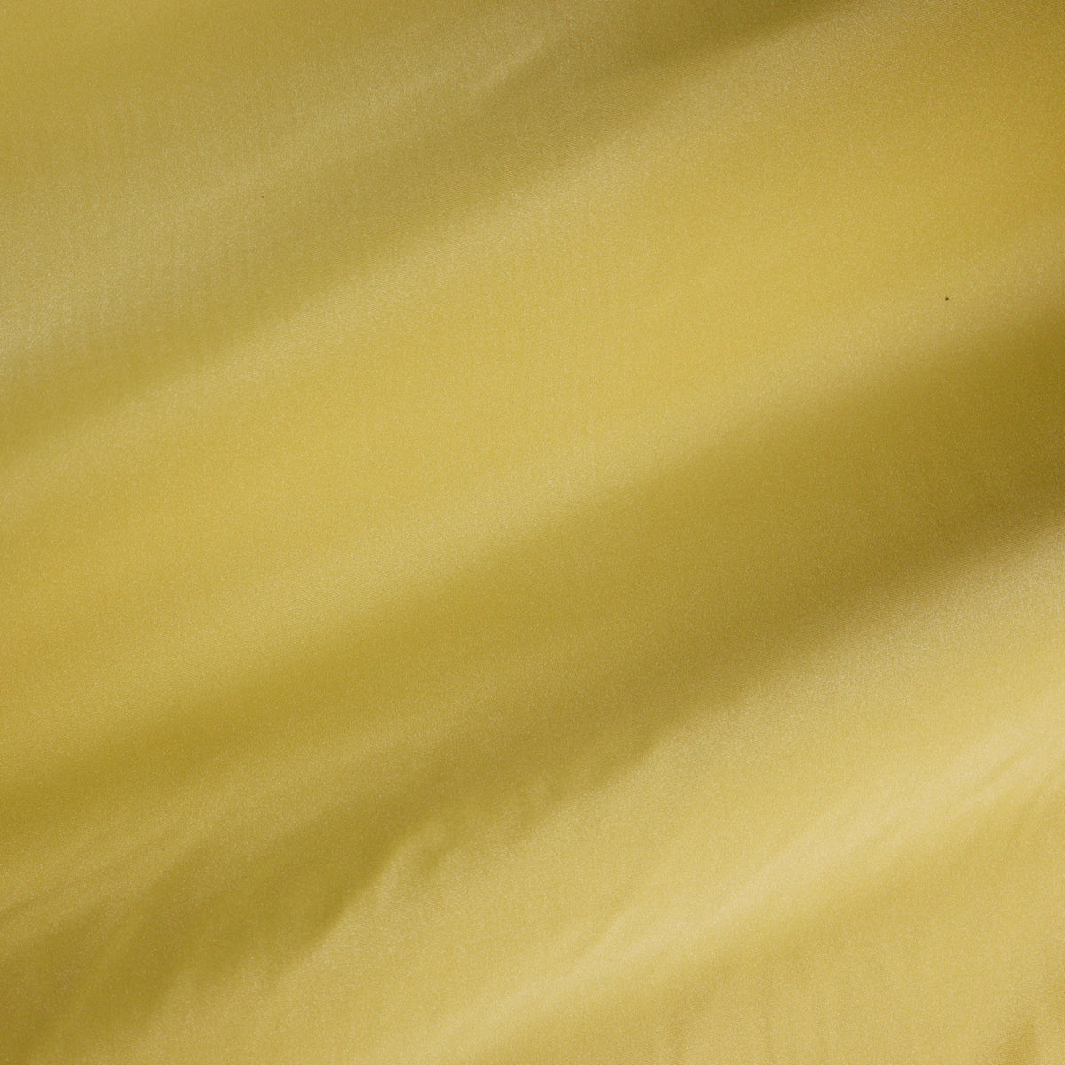 (Yellow)