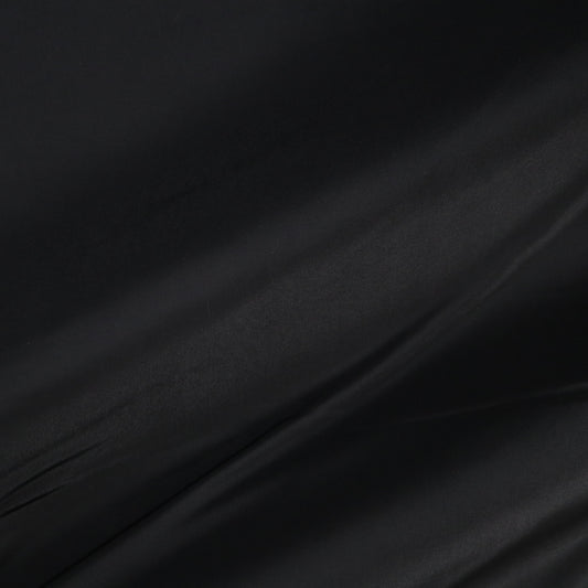 (Black)