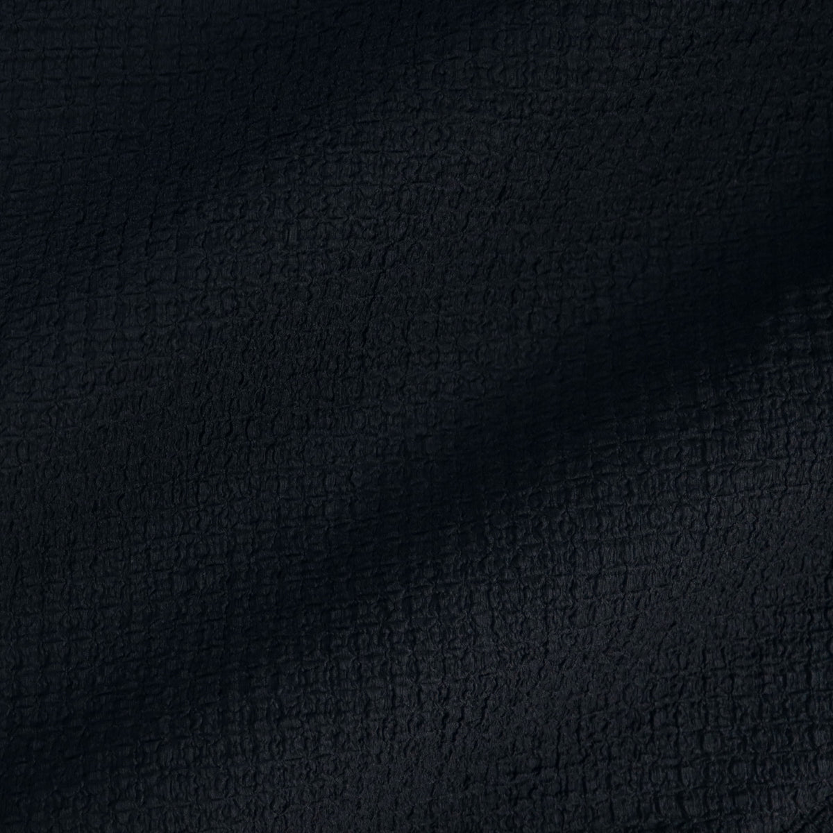 (Black)